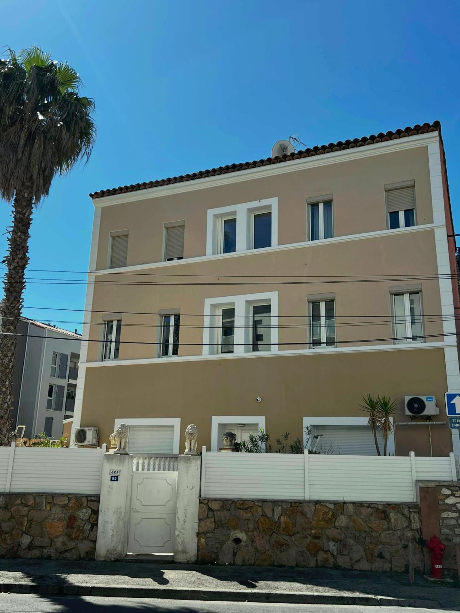 Residence Enzo Paradise Ла Сен-сюр-Мер Екстериор снимка